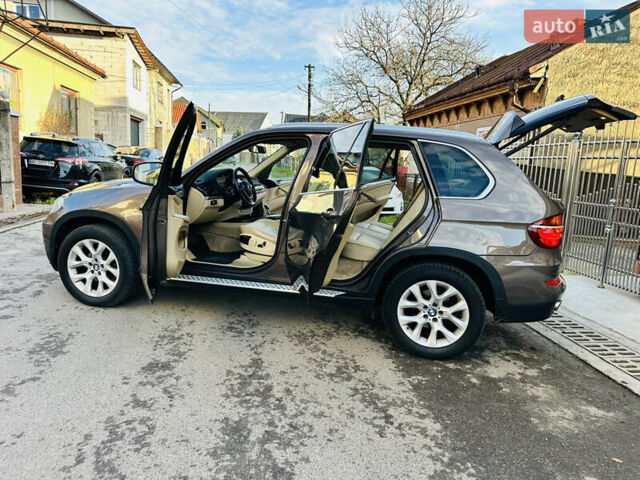 Коричневый БМВ Х5, объемом двигателя 3 л и пробегом 227 тыс. км за 15700 $, фото 4 на Automoto.ua