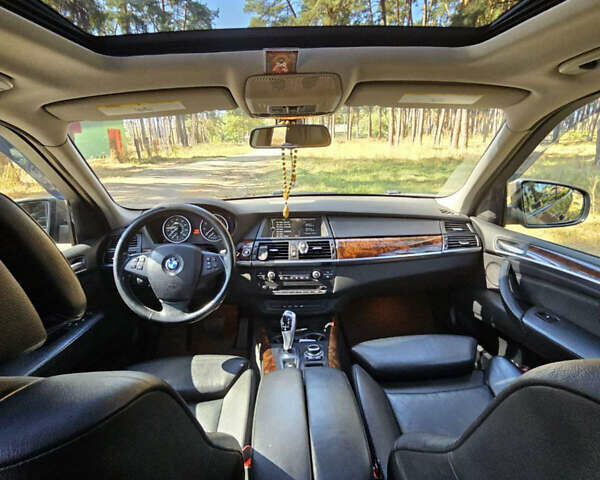 Коричневий БМВ Х5, об'ємом двигуна 2.98 л та пробігом 215 тис. км за 13000 $, фото 5 на Automoto.ua
