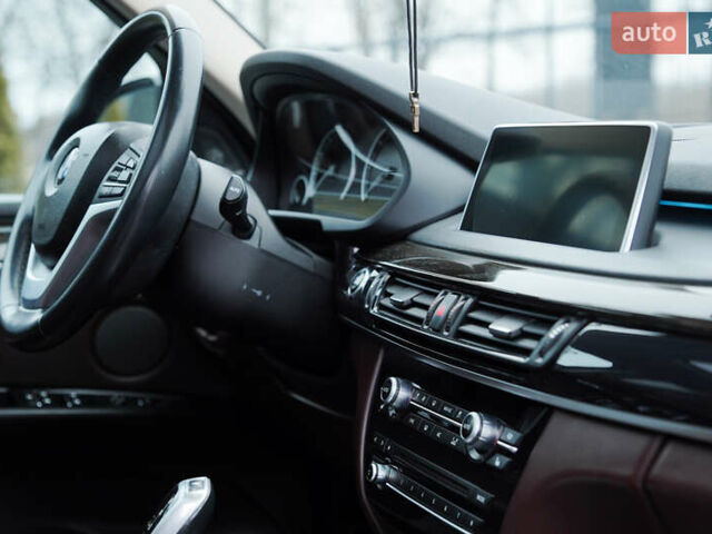 Коричневый БМВ Х5, объемом двигателя 2.99 л и пробегом 320 тыс. км за 23500 $, фото 19 на Automoto.ua