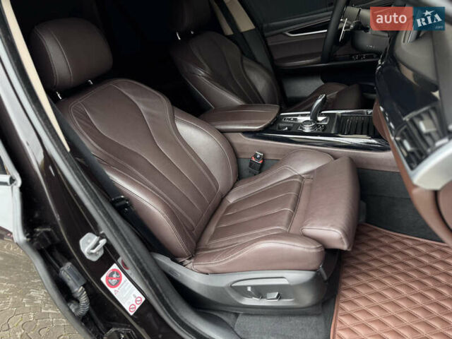 Коричневый БМВ Х5, объемом двигателя 3 л и пробегом 259 тыс. км за 33333 $, фото 39 на Automoto.ua