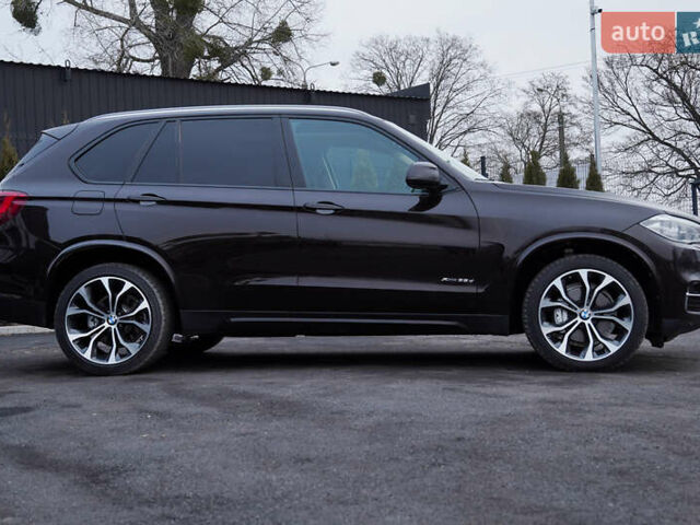 Коричневый БМВ Х5, объемом двигателя 2.99 л и пробегом 320 тыс. км за 23500 $, фото 5 на Automoto.ua