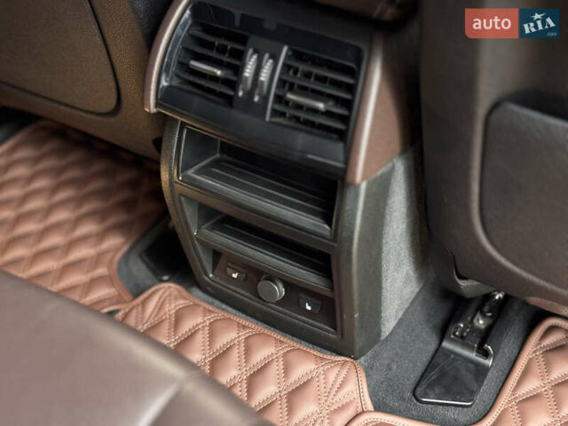 Коричневый БМВ Х5, объемом двигателя 3 л и пробегом 259 тыс. км за 33333 $, фото 19 на Automoto.ua