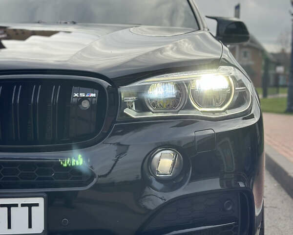 Коричневый БМВ Х5, объемом двигателя 2.99 л и пробегом 175 тыс. км за 36000 $, фото 3 на Automoto.ua