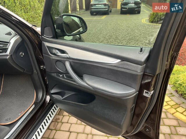Коричневый БМВ Х5, объемом двигателя 3 л и пробегом 175 тыс. км за 29500 $, фото 24 на Automoto.ua