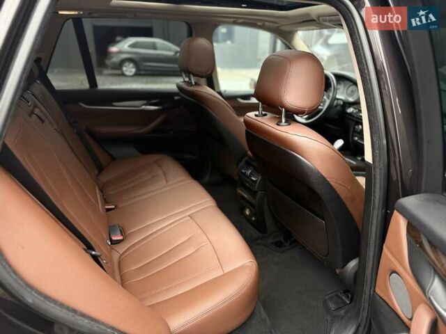 Коричневий БМВ Х5, об'ємом двигуна 3 л та пробігом 216 тис. км за 19999 $, фото 67 на Automoto.ua