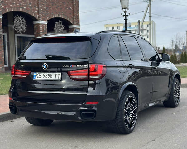 Коричневый БМВ Х5, объемом двигателя 2.99 л и пробегом 175 тыс. км за 36000 $, фото 5 на Automoto.ua