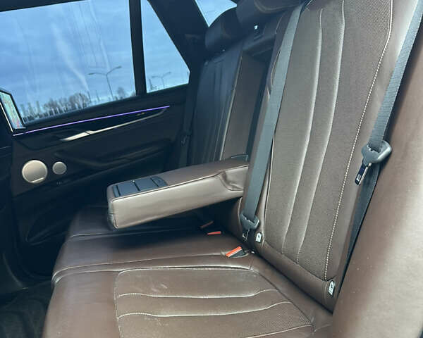 Коричневый БМВ Х5, объемом двигателя 2.99 л и пробегом 175 тыс. км за 36000 $, фото 27 на Automoto.ua