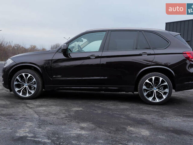 Коричневый БМВ Х5, объемом двигателя 2.99 л и пробегом 320 тыс. км за 23500 $, фото 9 на Automoto.ua