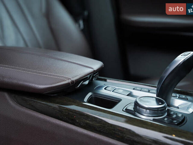 Коричневый БМВ Х5, объемом двигателя 2.99 л и пробегом 320 тыс. км за 23500 $, фото 17 на Automoto.ua