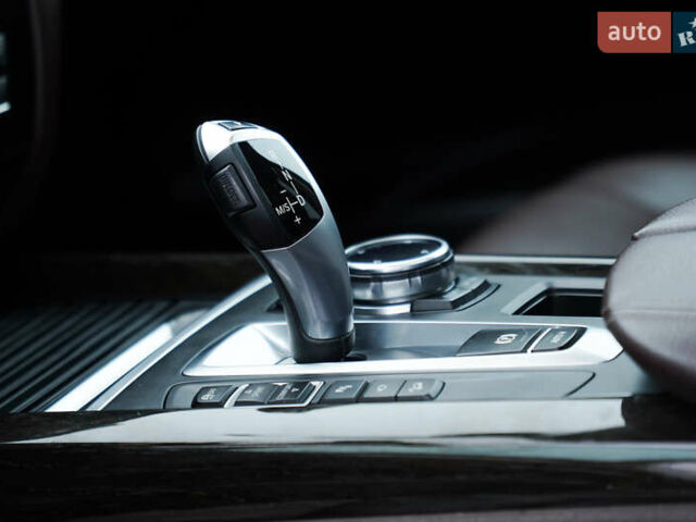 Коричневый БМВ Х5, объемом двигателя 2.99 л и пробегом 320 тыс. км за 23500 $, фото 10 на Automoto.ua