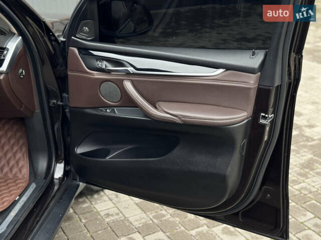 Коричневый БМВ Х5, объемом двигателя 3 л и пробегом 259 тыс. км за 33333 $, фото 14 на Automoto.ua