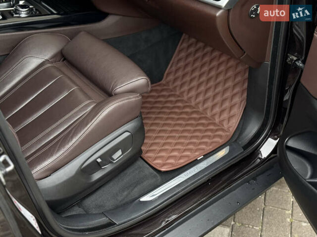 Коричневый БМВ Х5, объемом двигателя 3 л и пробегом 259 тыс. км за 33333 $, фото 15 на Automoto.ua