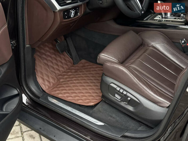 Коричневый БМВ Х5, объемом двигателя 3 л и пробегом 259 тыс. км за 33333 $, фото 21 на Automoto.ua