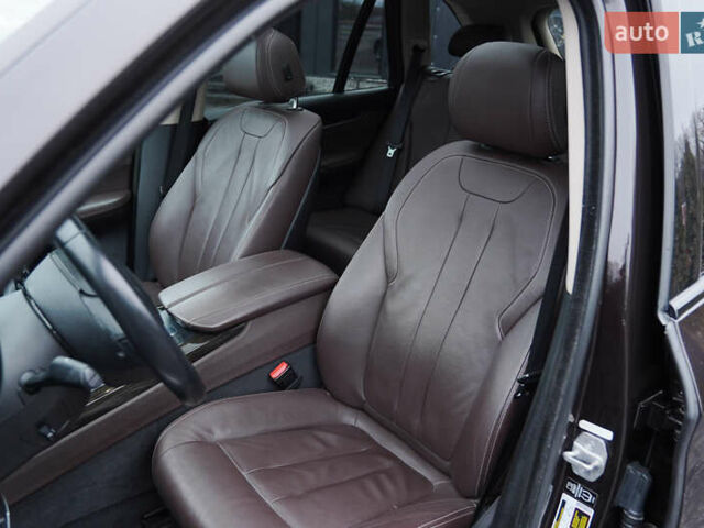 Коричневый БМВ Х5, объемом двигателя 2.99 л и пробегом 320 тыс. км за 23500 $, фото 12 на Automoto.ua