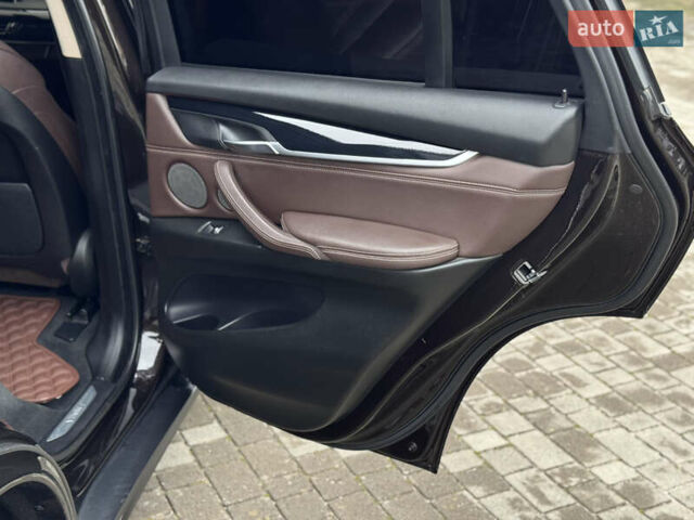 Коричневый БМВ Х5, объемом двигателя 3 л и пробегом 259 тыс. км за 33333 $, фото 17 на Automoto.ua