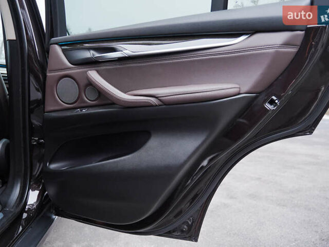 Коричневый БМВ Х5, объемом двигателя 2.99 л и пробегом 320 тыс. км за 23500 $, фото 15 на Automoto.ua