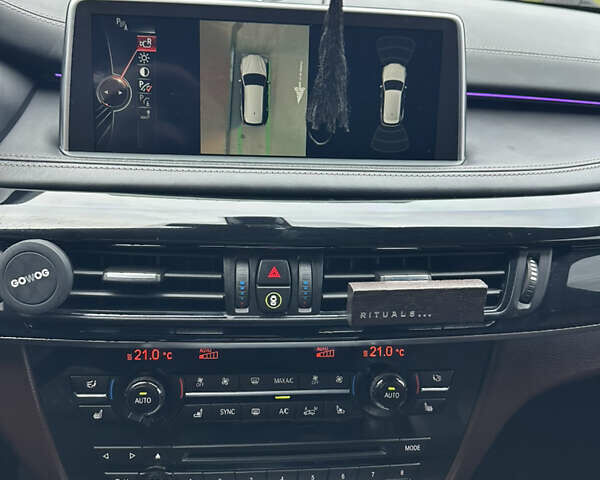 Коричневый БМВ Х5, объемом двигателя 2.99 л и пробегом 175 тыс. км за 36000 $, фото 20 на Automoto.ua