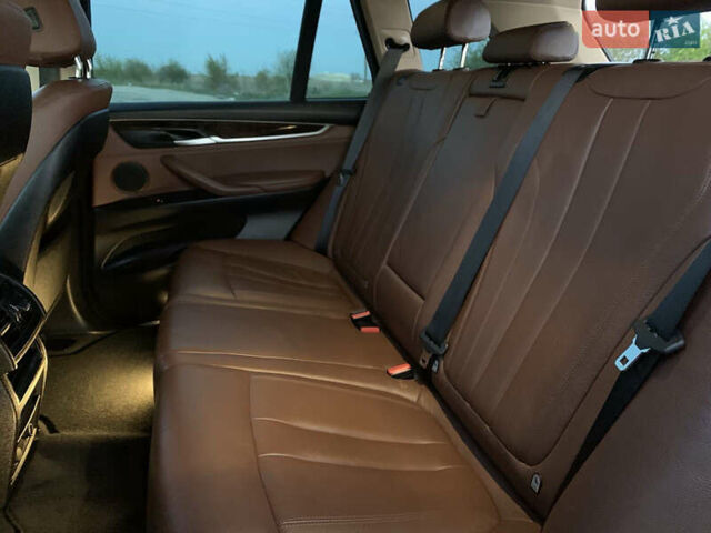 Коричневый БМВ Х5, объемом двигателя 2 л и пробегом 218 тыс. км за 23900 $, фото 81 на Automoto.ua