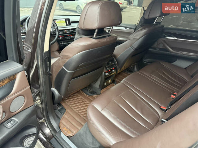 Коричневый БМВ Х5, объемом двигателя 2.98 л и пробегом 159 тыс. км за 23500 $, фото 9 на Automoto.ua
