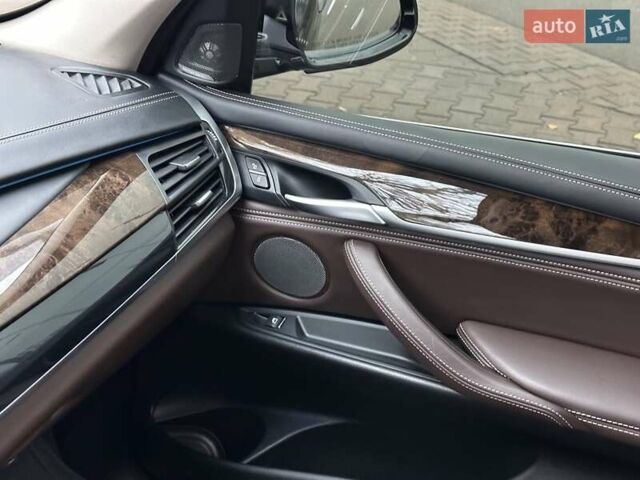 Коричневый БМВ Х5, объемом двигателя 3 л и пробегом 272 тыс. км за 24750 $, фото 94 на Automoto.ua