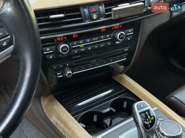 Коричневый БМВ Х5, объемом двигателя 2 л и пробегом 179 тыс. км за 28900 $, фото 57 на Automoto.ua