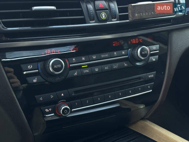 Коричневый БМВ Х5, объемом двигателя 2 л и пробегом 179 тыс. км за 28900 $, фото 58 на Automoto.ua