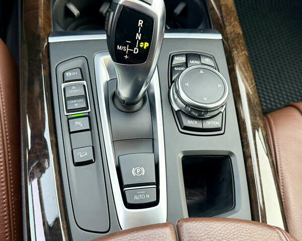 Коричневый БМВ Х5, объемом двигателя 2.98 л и пробегом 112 тыс. км за 29500 $, фото 24 на Automoto.ua