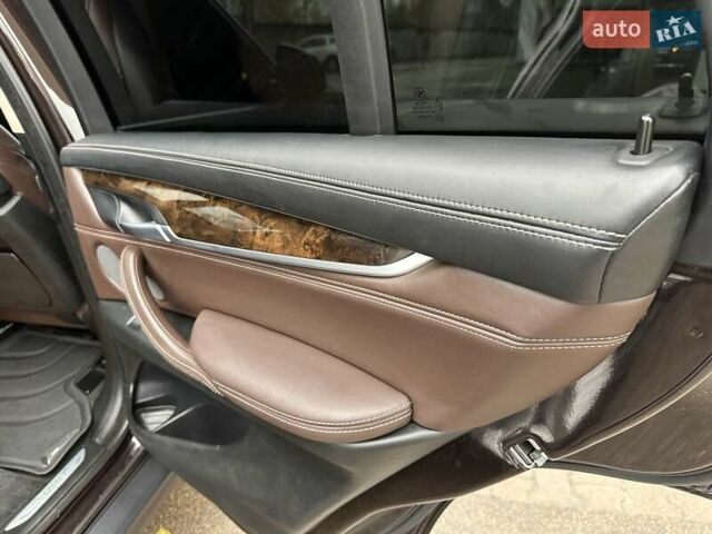 Коричневый БМВ Х5, объемом двигателя 3 л и пробегом 272 тыс. км за 24750 $, фото 85 на Automoto.ua