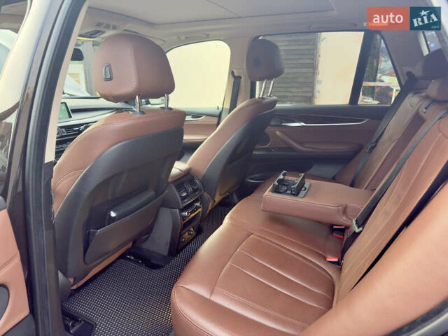 Коричневый БМВ Х5, объемом двигателя 2.98 л и пробегом 112 тыс. км за 29500 $, фото 12 на Automoto.ua