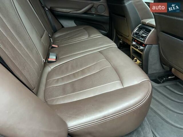 Коричневый БМВ Х5, объемом двигателя 3 л и пробегом 272 тыс. км за 24750 $, фото 80 на Automoto.ua