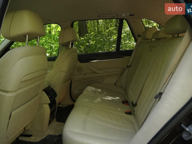 Коричневый БМВ Х5, объемом двигателя 2 л и пробегом 170 тыс. км за 26500 $, фото 12 на Automoto.ua