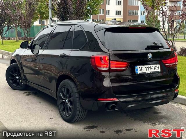 Коричневый БМВ Х5, объемом двигателя 3 л и пробегом 207 тыс. км за 19500 $, фото 4 на Automoto.ua