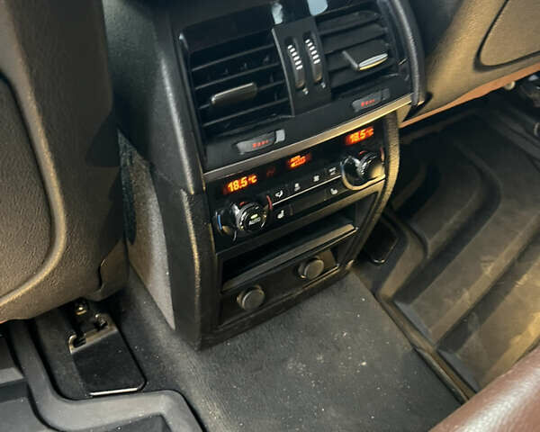 Коричневий БМВ Х5, об'ємом двигуна 2.99 л та пробігом 209 тис. км за 30900 $, фото 11 на Automoto.ua