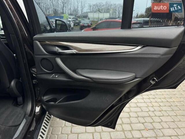 Коричневый БМВ Х5, объемом двигателя 2 л и пробегом 198 тыс. км за 22950 $, фото 25 на Automoto.ua