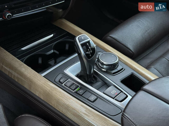 Коричневый БМВ Х5, объемом двигателя 2 л и пробегом 179 тыс. км за 28900 $, фото 59 на Automoto.ua