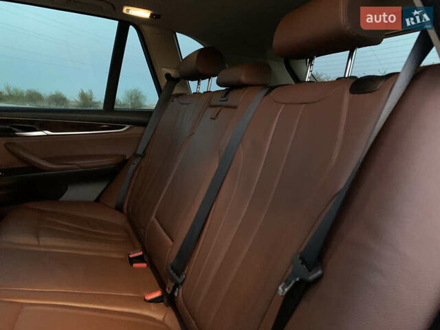 Коричневый БМВ Х5, объемом двигателя 2 л и пробегом 218 тыс. км за 23900 $, фото 77 на Automoto.ua