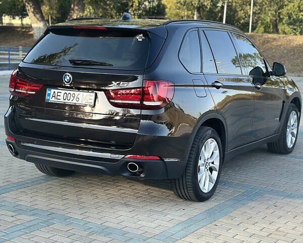 Коричневий БМВ Х5, об'ємом двигуна 2.98 л та пробігом 135 тис. км за 24000 $, фото 6 на Automoto.ua