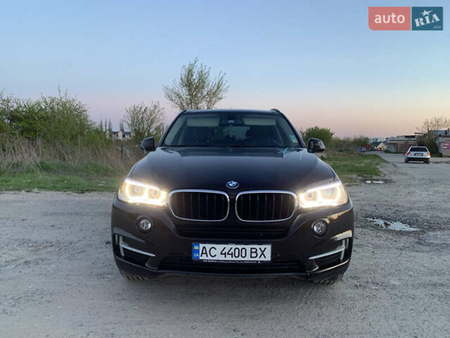 Коричневый БМВ Х5, объемом двигателя 2 л и пробегом 218 тыс. км за 23900 $, фото 9 на Automoto.ua