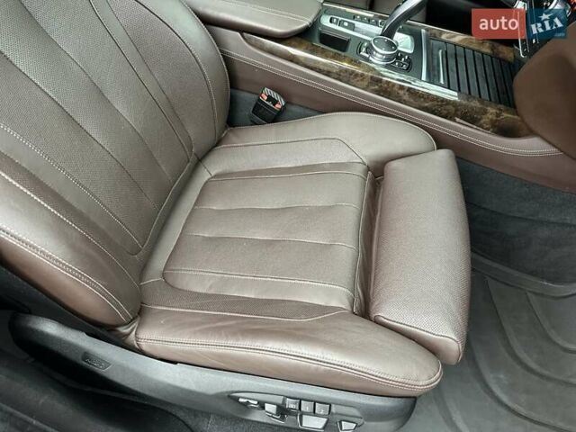 Коричневый БМВ Х5, объемом двигателя 3 л и пробегом 272 тыс. км за 24750 $, фото 70 на Automoto.ua