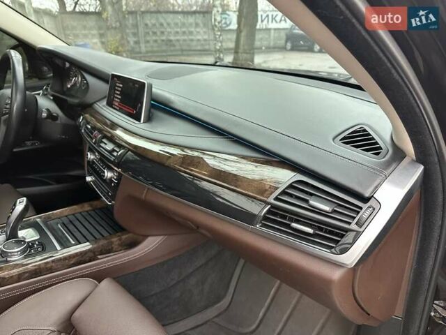 Коричневый БМВ Х5, объемом двигателя 3 л и пробегом 272 тыс. км за 24750 $, фото 28 на Automoto.ua