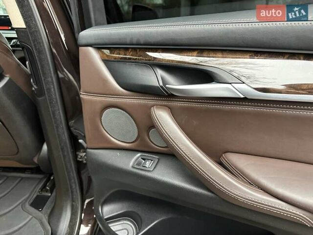 Коричневый БМВ Х5, объемом двигателя 3 л и пробегом 272 тыс. км за 24750 $, фото 86 на Automoto.ua