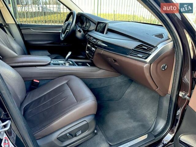 Коричневый БМВ Х5, объемом двигателя 2 л и пробегом 181 тыс. км за 22200 $, фото 18 на Automoto.ua