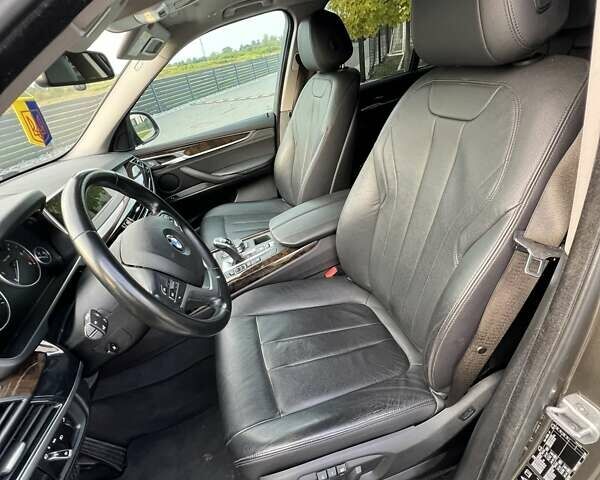 Коричневый БМВ Х5, объемом двигателя 2.99 л и пробегом 152 тыс. км за 35000 $, фото 12 на Automoto.ua