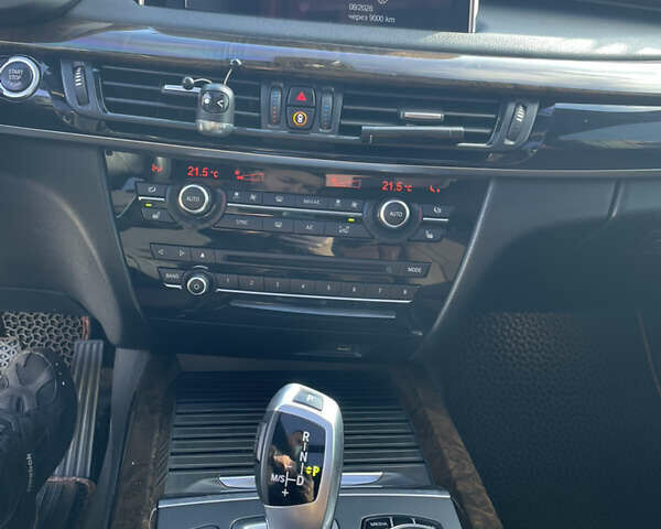 Коричневый БМВ Х5, объемом двигателя 3 л и пробегом 160 тыс. км за 24000 $, фото 19 на Automoto.ua