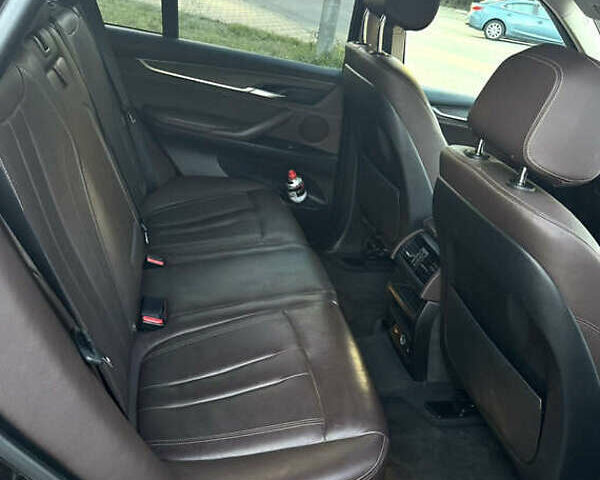 Коричневый БМВ Х5, объемом двигателя 2 л и пробегом 90 тыс. км за 26600 $, фото 8 на Automoto.ua