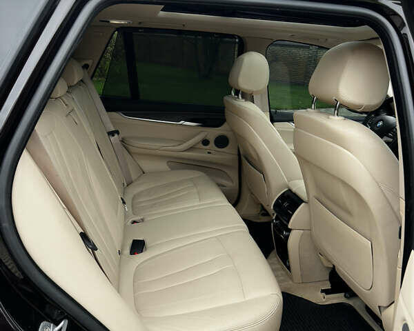 Коричневый БМВ Х5, объемом двигателя 2.99 л и пробегом 261 тыс. км за 27700 $, фото 62 на Automoto.ua