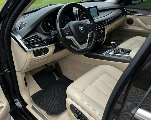 Коричневый БМВ Х5, объемом двигателя 2.99 л и пробегом 261 тыс. км за 27700 $, фото 52 на Automoto.ua