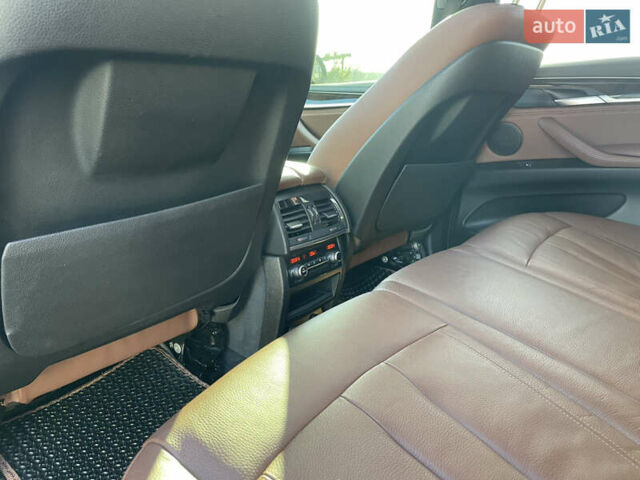 Коричневый БМВ Х5, объемом двигателя 3 л и пробегом 160 тыс. км за 24000 $, фото 22 на Automoto.ua