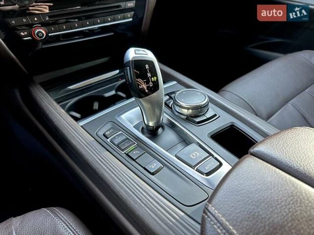 Коричневый БМВ Х5, объемом двигателя 2 л и пробегом 181 тыс. км за 22200 $, фото 23 на Automoto.ua