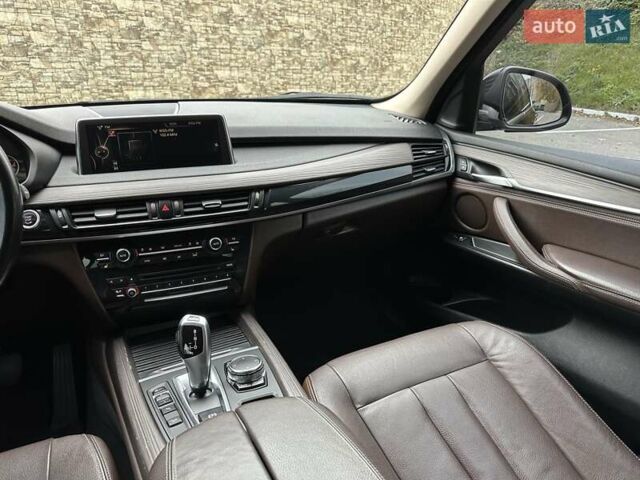 Коричневый БМВ Х5, объемом двигателя 2 л и пробегом 180 тыс. км за 22900 $, фото 13 на Automoto.ua